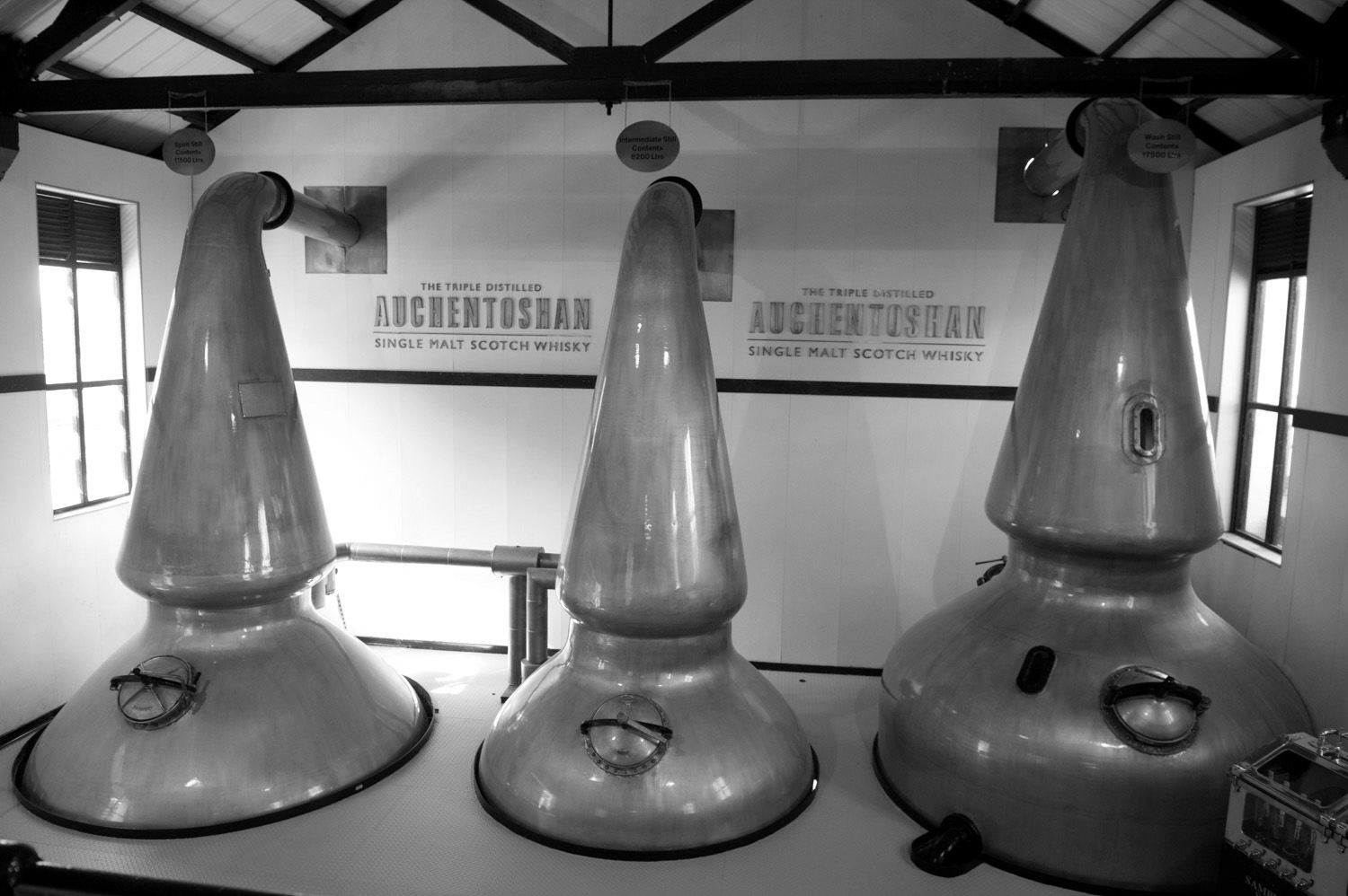 歐肯特軒 Auchentoshan 威士忌 - 低地三次蒸餾的細膩之選