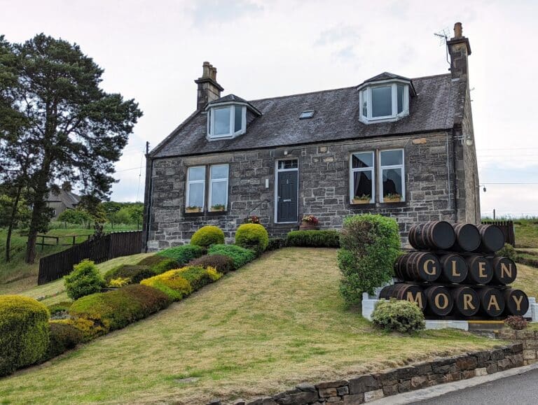 格蘭莫雷 Glen Moray 威士忌 - 斯貝賽的順滑果香風格